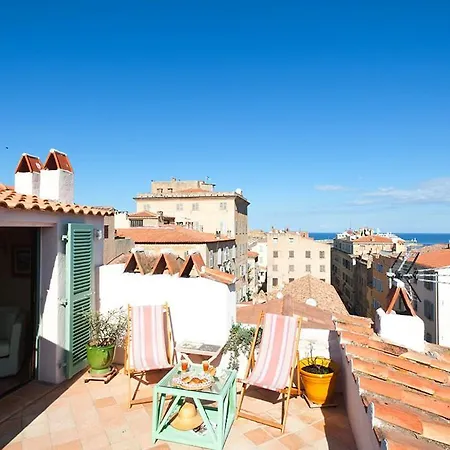 아파트 L'ile-rousse Sleeps 4 Air Con Wifi LʼÎle-Rousse