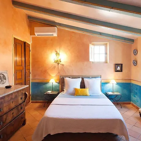 L'ile-rousse Sleeps 4 Air Con Wifi